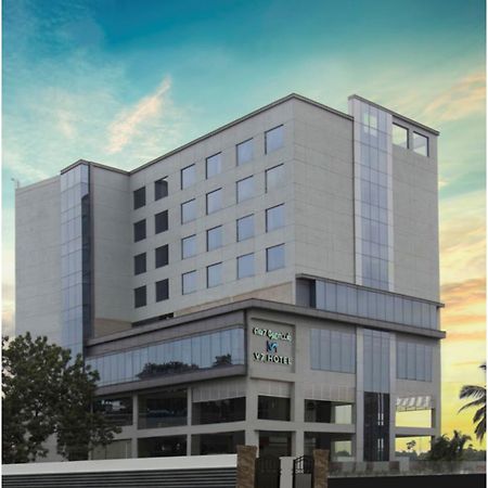 V 7 Hotel Chennai Dış mekan fotoğraf