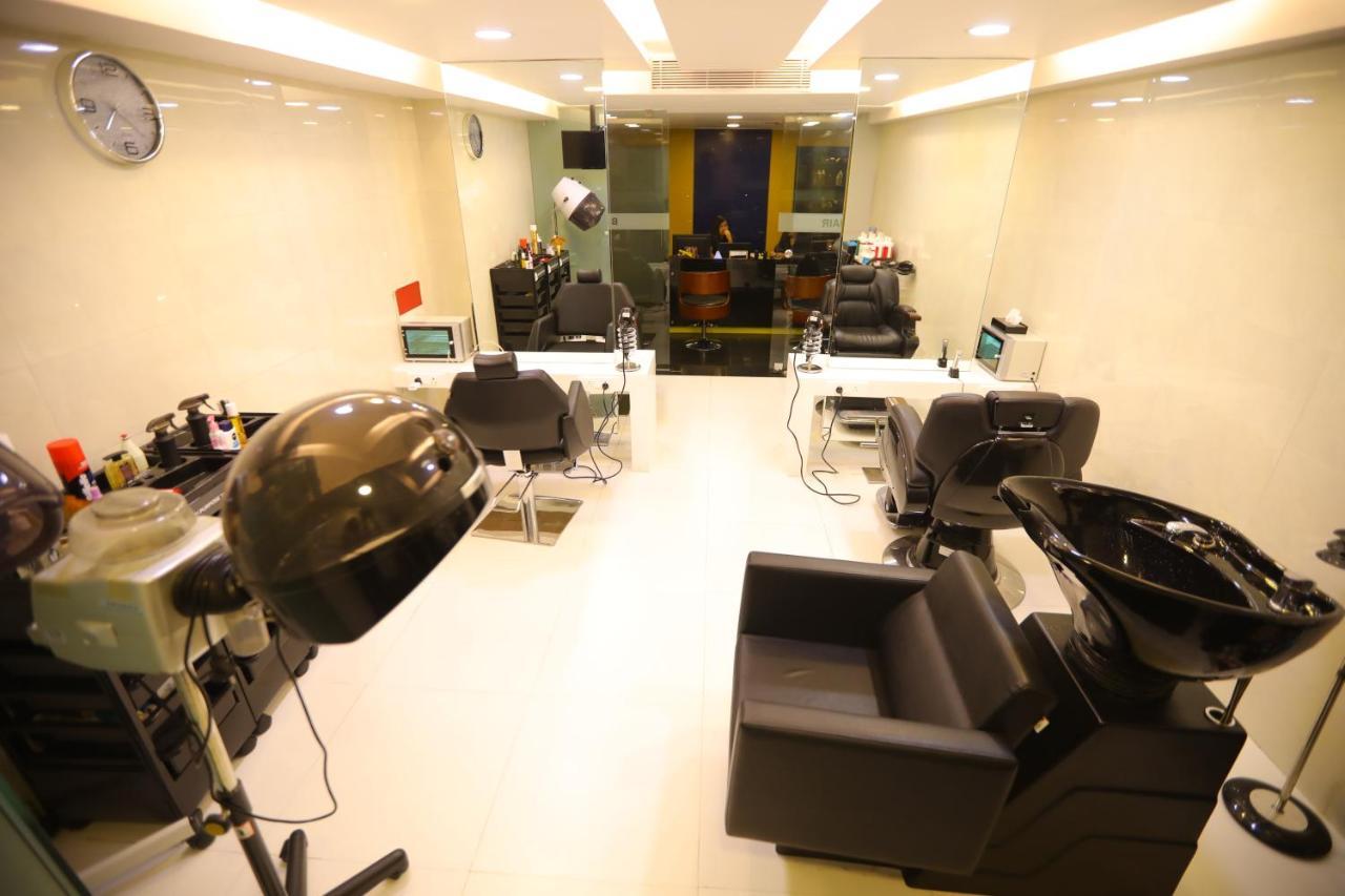 V 7 Hotel Chennai Dış mekan fotoğraf